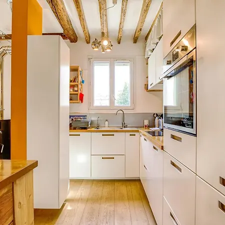 Guestready - Loft-inspired Flat Near Montmartre Sleeps 4 *