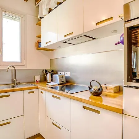 Guestready - Loft-inspired Flat Near Montmartre Sleeps 4 Париж